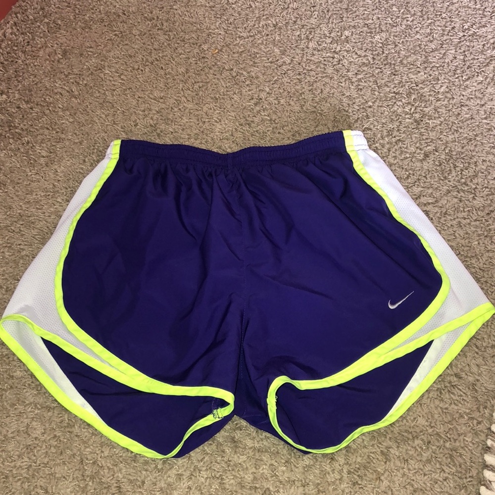 Nike women’s shorts